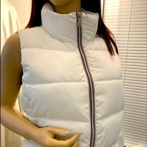 Tommy Hilfiger WHITE Puffer Vest PRICED TO SELL